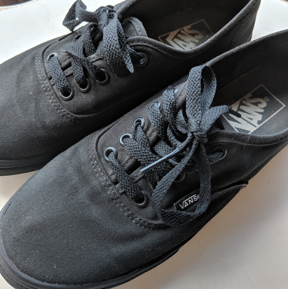 Black vans shoes